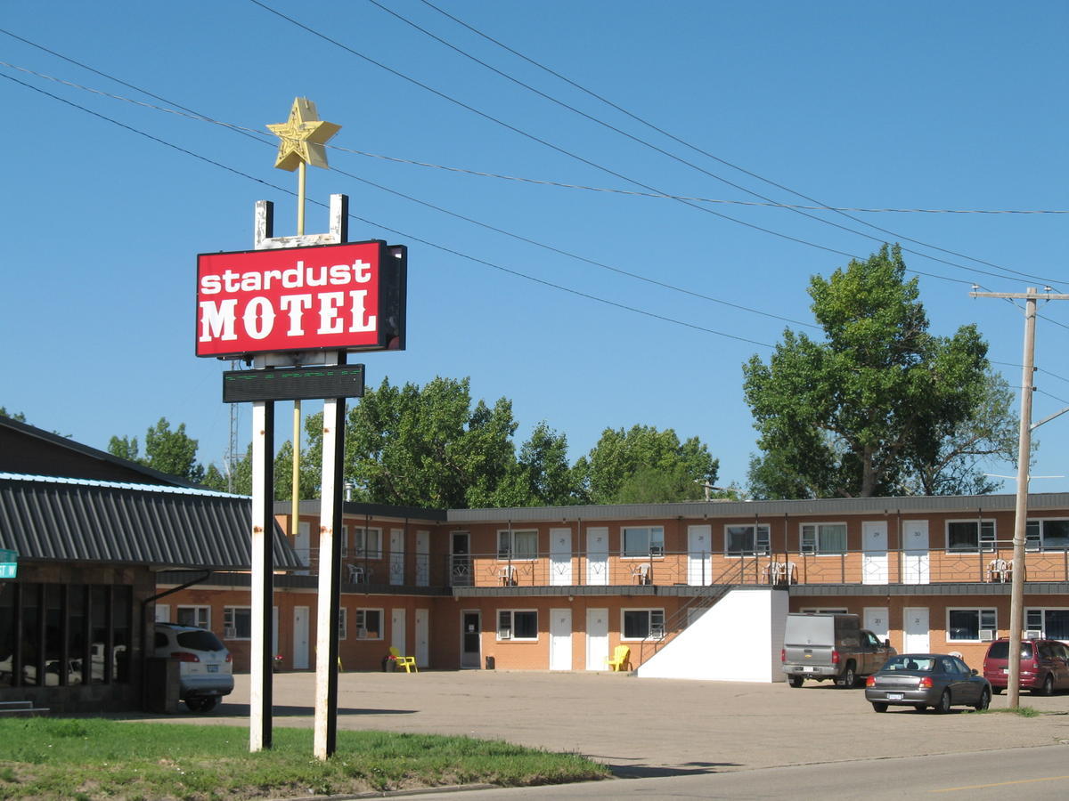 Stardust Motel Shaunavon Kültér fotó